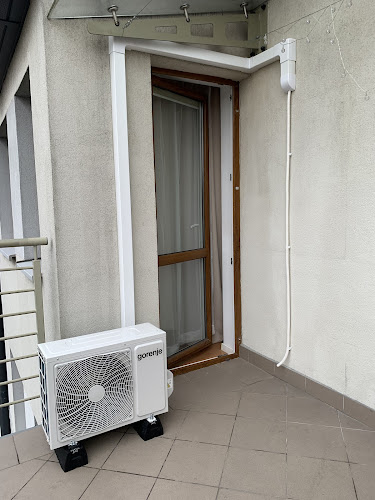 1 Maja 30a, 45-355 Opole