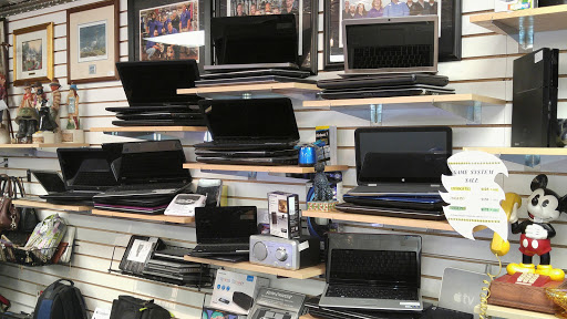 Pawn Shop «Clark Loan & Jewelry», reviews and photos, 700 S Philadelphia Blvd, Aberdeen, MD 21001, USA