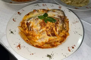 Nino's Pizzarama & Family Restaurant image
