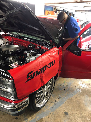 Car Stereo Store «Soundbytes Automotive Electronics,Inc», reviews and photos, 328 W N Ave, Northlake, IL 60164, USA