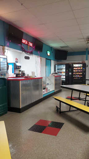 Bowling Alley «Echo Bowling Lanes», reviews and photos, 220 Bedford Rd # 1, Morris, IL 60450, USA