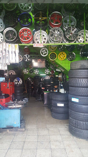 SOBRERUEDAS #1 - Tienda de neumáticos