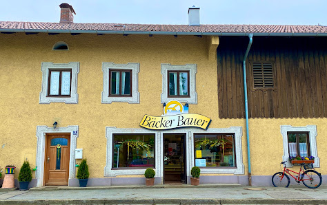 Bäcker Bauer - Altenmarkt Rosenheimer Str. 9, 83115 Neubeuern, Deutschland