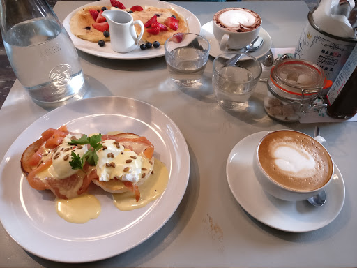 Romantic coffee shops Reading