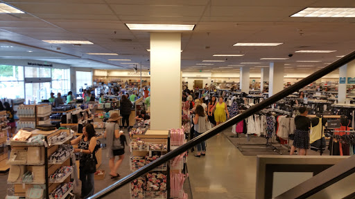 Department Store «Nordstrom Rack», reviews and photos, 3363 E Foothill Blvd, Pasadena, CA 91107, USA