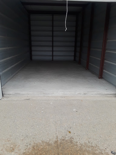 Self-Storage Facility «National Storage Centers - Westland on Newburgh Road», reviews and photos, 1638 S Newburgh Rd, Westland, MI 48186, USA
