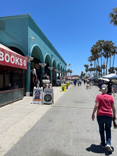 Small World Books, 1407 Ocean Front Walk, Venice, CA 90291, USA, 