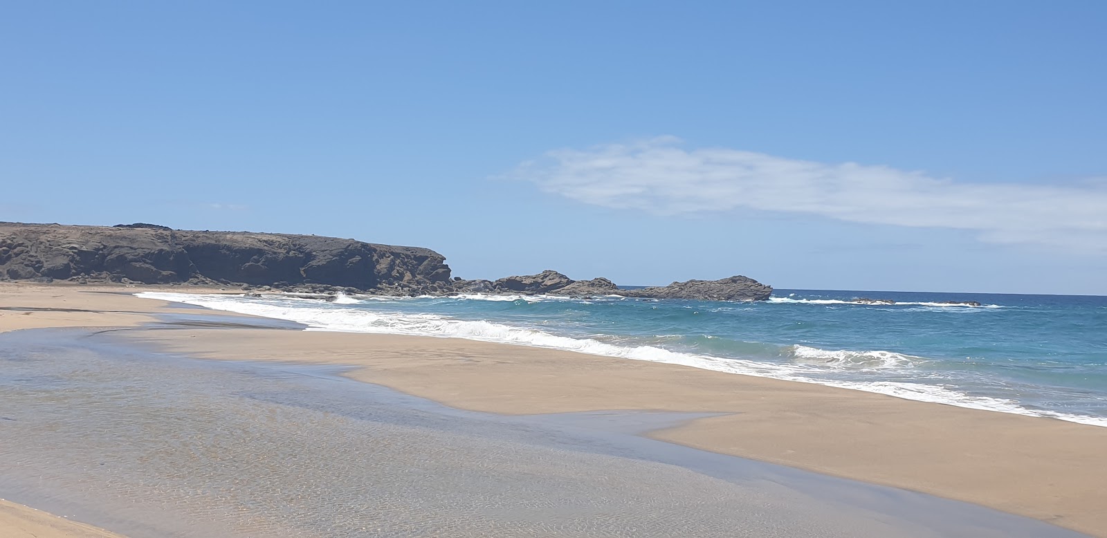 Photo de Beach Jarugo situé dans une zone naturelle