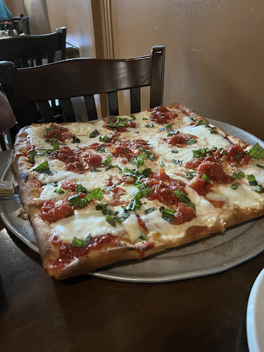 #1 best pizza place in Williamsburg - Maurizio's Italian Restaurant