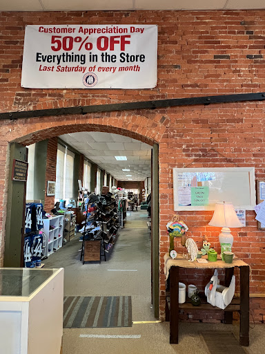 American Rescue Workers Thrift Store, Milton