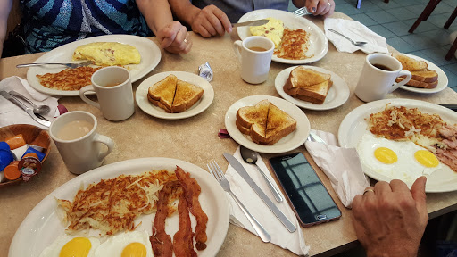 Shopping Mall «Coralwood Shopping Center», reviews and photos, 2301 Del Prado Blvd S, Cape Coral, FL 33990, USA