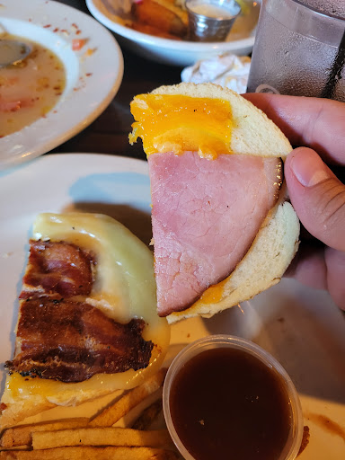 Restaurant «Tin Lilly», reviews and photos, 229 E Woodin Ave, Chelan, WA 98816, USA