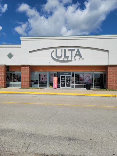 Hair Salon «Ulta Beauty», reviews and photos, 2707 Aurora Ave #123, Naperville, IL 60540, USA