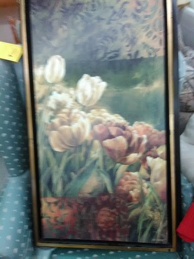 Thrift Store «Volunteers of America Thrift Store– Grove City», reviews and photos, 4026 McDowell Rd, Grove City, OH 43123, USA