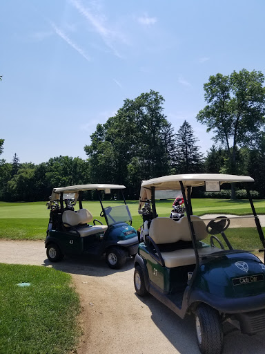 Golf Course «Fresh Meadow Country Club», reviews and photos, 255 Lakeville Rd, Lake Success, NY 11020, USA