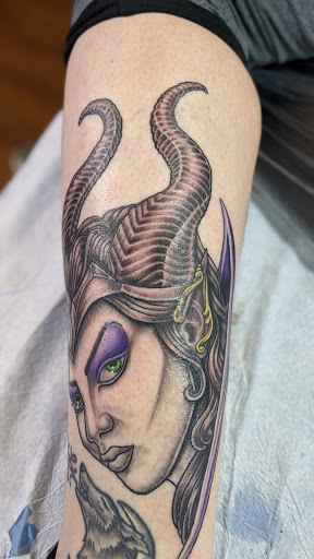 Tattoo Shop «Against the Grain Tattoos», reviews and photos, 1380 Cypress Ave, Melbourne, FL 32935, USA