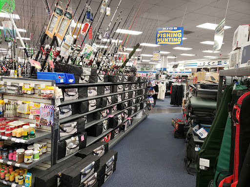 Sporting Goods Store «Big 5 Sporting Goods», reviews and photos, 4665 Commercial St SE, Salem, OR 97302, USA