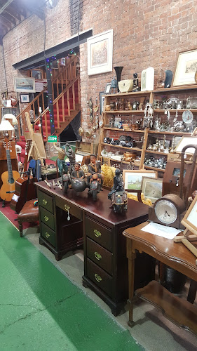Wrexham Antiques, Furniture and Collectables Centre & Bryn y grog Hall Antiques and Collectables - Clothing store