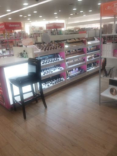 Cosmetics Store «Ulta Beauty», reviews and photos, 5301 Belt Line Rd #114, Dallas, TX 75248, USA