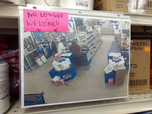 Grocery Store «P & R Discount Grocery», reviews and photos, 600 Scranton Carbondale Hwy, Eynon, PA 18403, USA