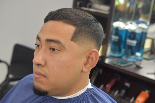 Barber Shop «Razor Sharp Cutz - Valley Hi», reviews and photos, 410 Valley Hi Dr #102, San Antonio, TX 78227, USA