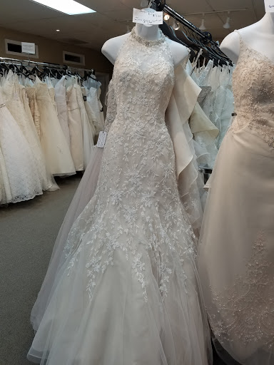 Bridal Shop «Sue Ames Bridal Outlet», reviews and photos, 202 N 10th St, Allentown, PA 18102, USA