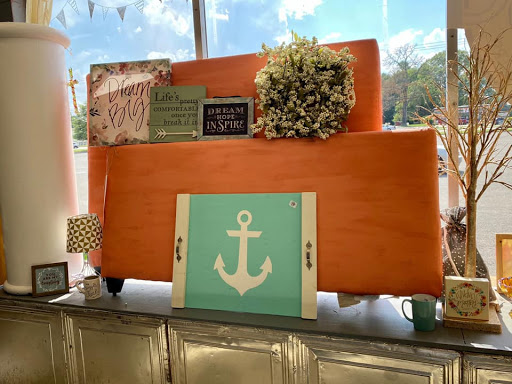 Thrift Store «Hooks & Hangers II», reviews and photos, 29940 Three Notch Rd, Charlotte Hall, MD 20622, USA