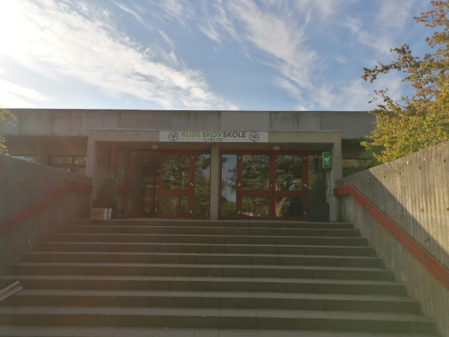 Anmeldelser af Høsterkøb Skole i Birkerød - Skole