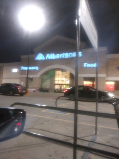 Grocery Store «Albertsons», reviews and photos, 215 N Carrier Pkwy, Grand Prairie, TX 75050, USA