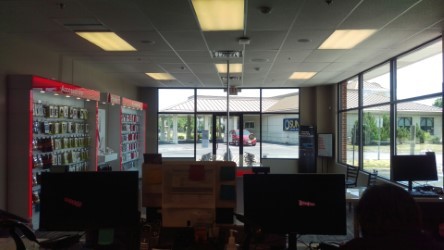 Cell Phone Store «Verizon Authorized Retailer, TCC», reviews and photos, 525 Beckett Rd #1, Swedesboro, NJ 08085, USA