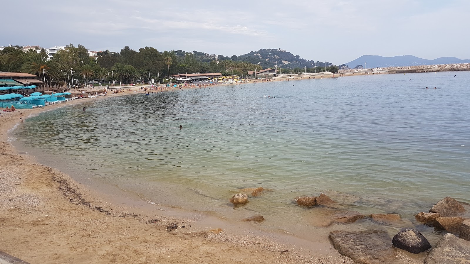 Foto von Plages du Mourillon annehmlichkeitenbereich