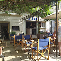 Atmosphère du Restaurant français Le Café à Le Plan-de-la-Tour - n°12