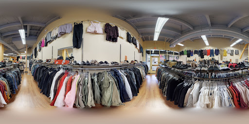 Used Clothing Store «Crossroads Trading Co.», reviews and photos, 128 NW 23rd Ave, Portland, OR 97210, USA