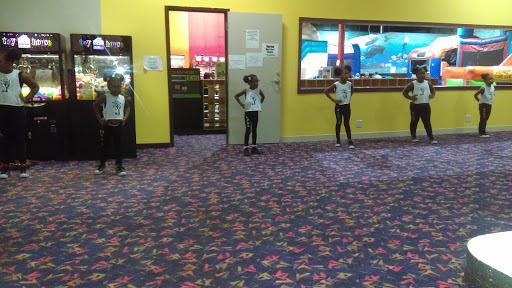 Sports Complex «Waterford Lanes», reviews and photos, 7100 Cooley Lake Rd, Waterford Twp, MI 48327, USA