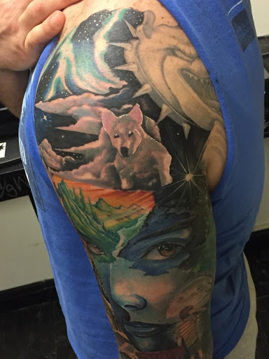 Explore sunflower and roses tattoo ideas, creative tattoo ideas in Savannah, available at Tatlyfe Studios