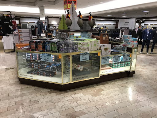 Department Store «Lord & Taylor», reviews and photos, 5065 Main St, Trumbull, CT 06611, USA