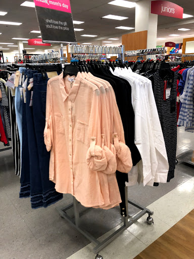 Department Store «T.J. Maxx», reviews and photos, 99 Gateway Dr, Mechanicsburg, PA 17055, USA