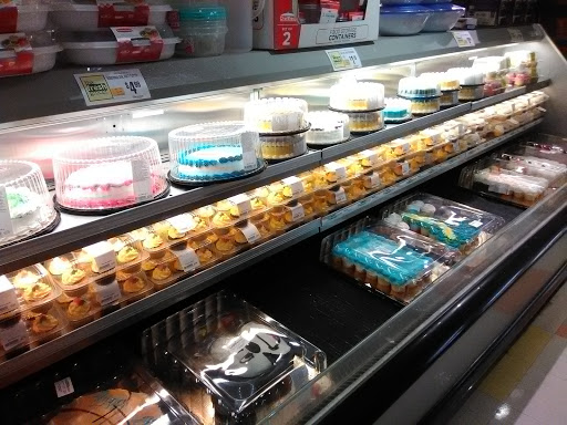 Grocery Store «The Fresh Grocer of Adams Plaza», reviews and photos, 800 W 4th St, Wilmington, DE 19801, USA