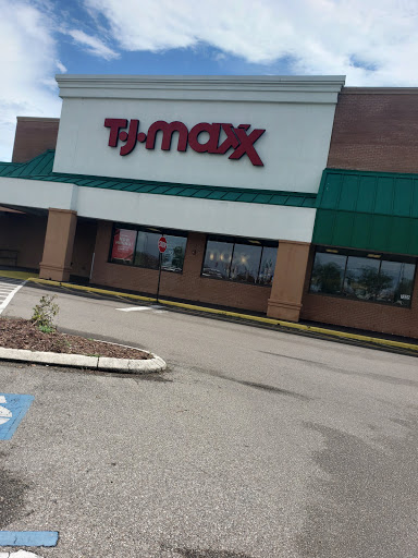 Department Store «T.J. Maxx», reviews and photos, 7326 Gall Blvd, Zephyrhills, FL 33541, USA