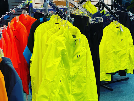 Bicycle Repair Shop «Benidorm Bikes», reviews and photos, 247 Albany Turnpike, Canton, CT 06019, USA