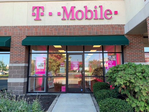 T-Mobile, 17237 Mercantile Blvd, Noblesville, IN 46060, USA, 
