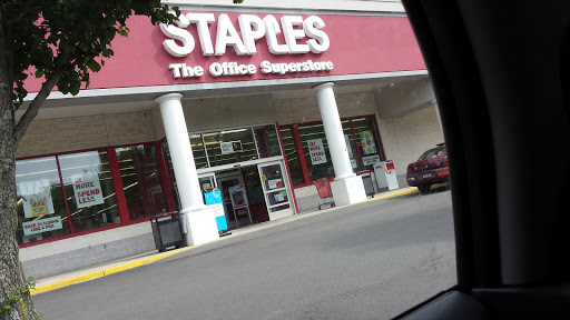 Office Supply Store «Staples», reviews and photos, 3 Armstrong Rd, Shelton, CT 06484, USA