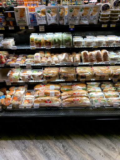 Grocery Store «Safeway», reviews and photos, 205 N 5th Ave, Yakima, WA 98902, USA