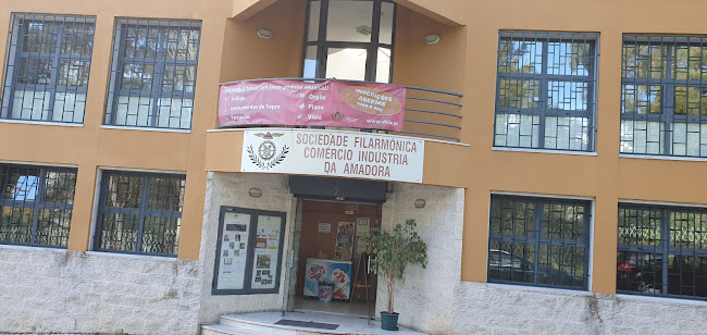 Avaliações doSociedade Filarmónica Comércio e Indústria da Amadora em Amadora - Escola