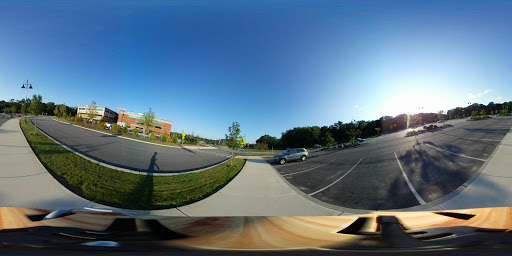 Technical School «New England Institute of Technology», reviews and photos