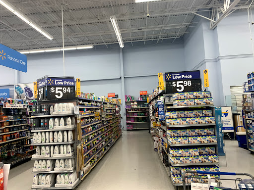 Department Store «Walmart Supercenter», reviews and photos, 2200 Brookmeade Dr, Columbia, TN 38401, USA