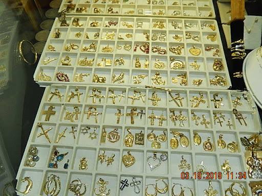 Jewelry Store «Shnayder Jewelry and Pawn Shop», reviews and photos, 110 Daniel Webster Hwy, Nashua, NH 03060, USA