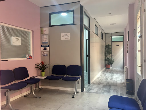 Clínica Dental Sonríe Más en Mansilla de las Mulas, León
