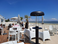 Atmosphère du Le B - Restaurant de plage à La Baule-Escoublac - n°15