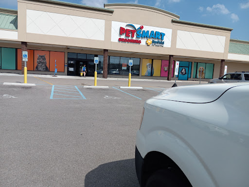 Pet Supply Store «PetSmart», reviews and photos, 2028 Miamisburg Centerville Rd, Dayton, OH 45459, USA